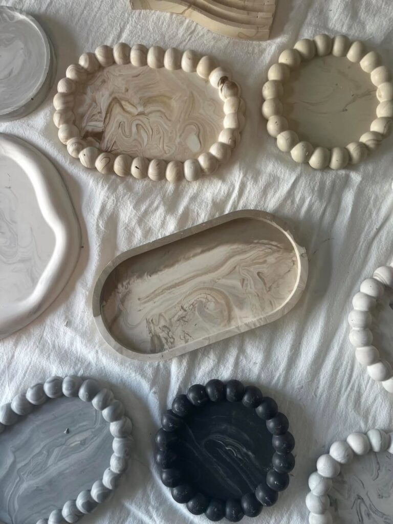 ジェスモナイトのトレイ作りのワークショップ